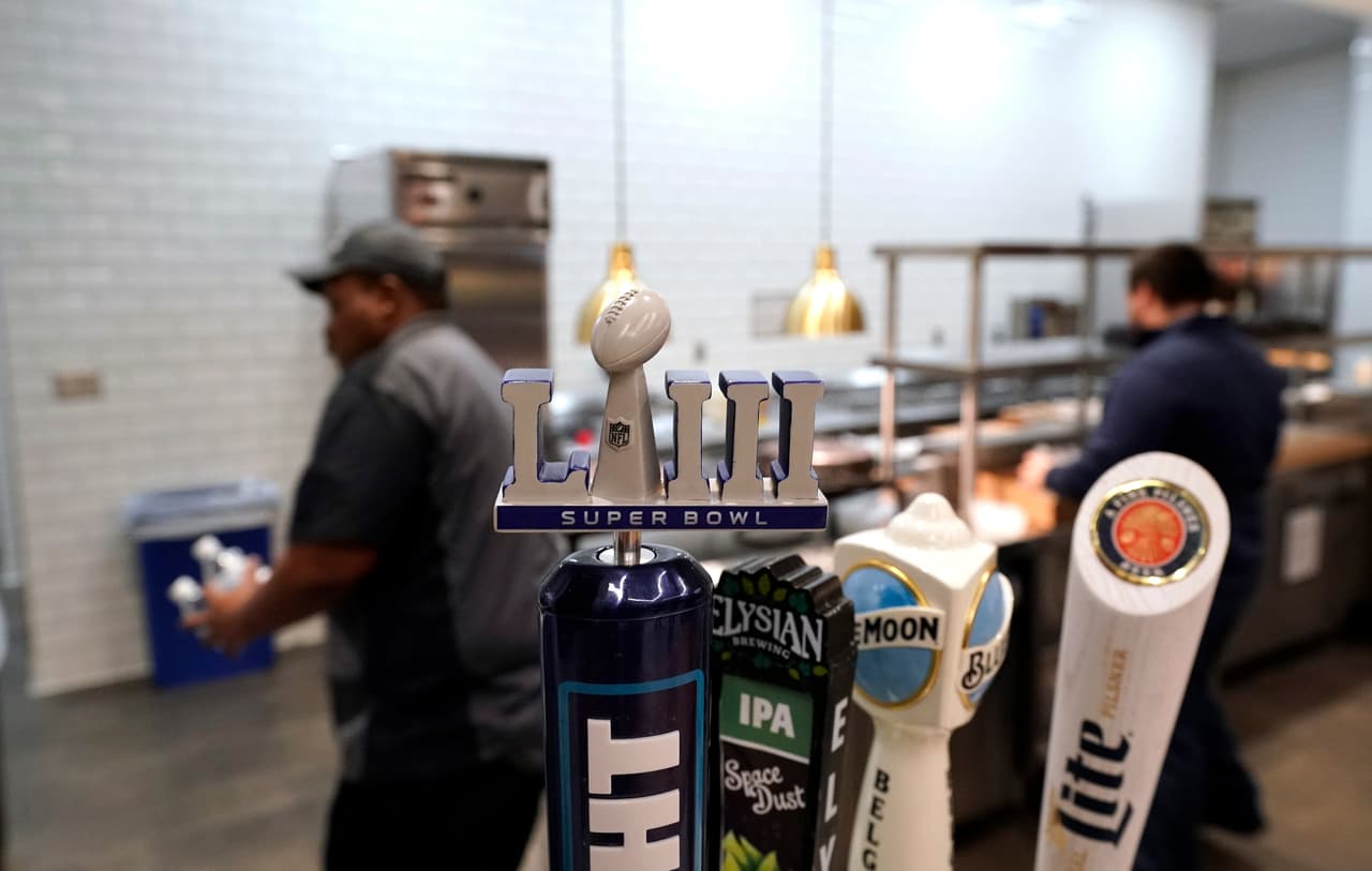 Entre 10 y 15 dólares serán los precios en los que oscilen las diferentes opciones de cerveza en el estadio.