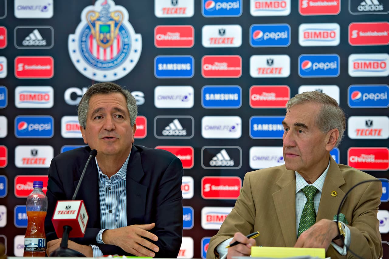 Otro conflicto de tribunales que ha puesto los pelos de punta a Vergara Madrigal, es la batalla que tiene con los antiguos socios de "Chivas AC".