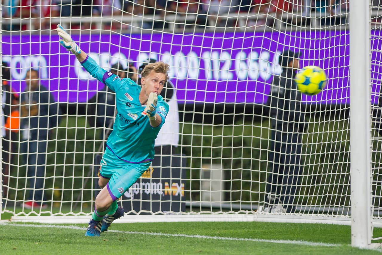 Correcaminos vio con ipmpotencia cómo se le escapaba su jornada épica en los penaltis, sin poder dar la sorpresa final.