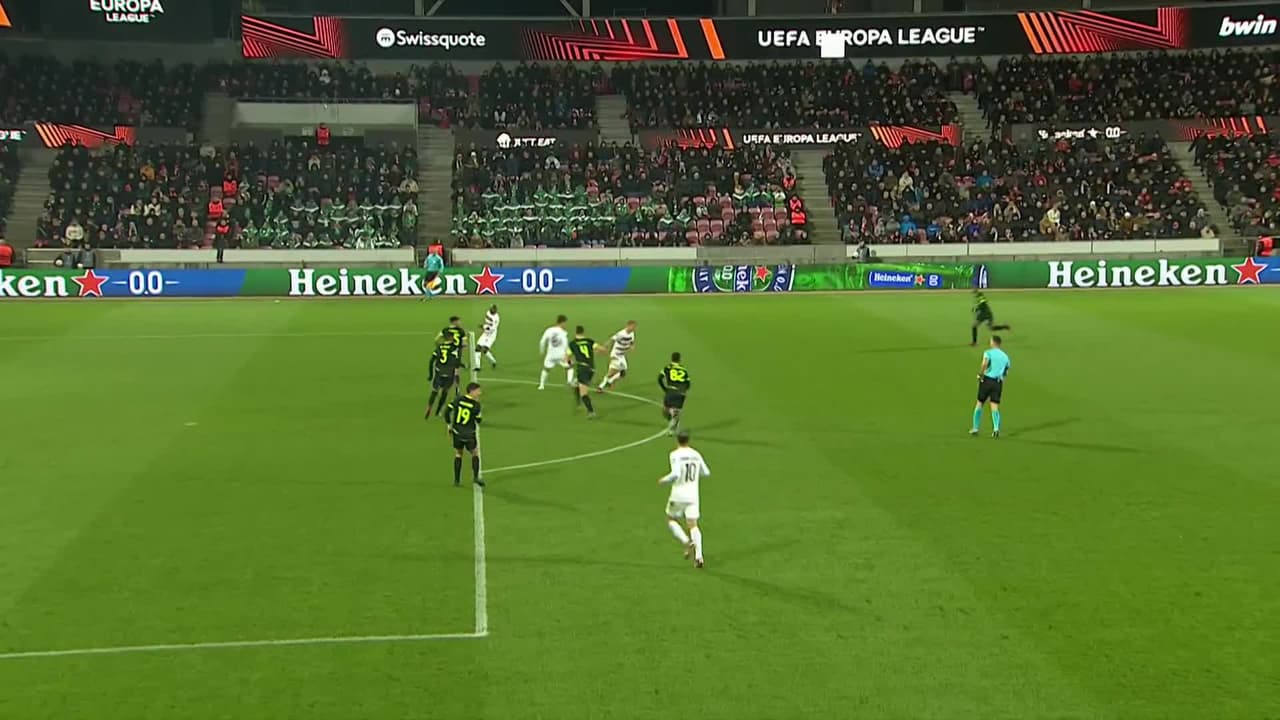 ¡TIRO ATAJADO! disparo por Kristoffer Olsson.