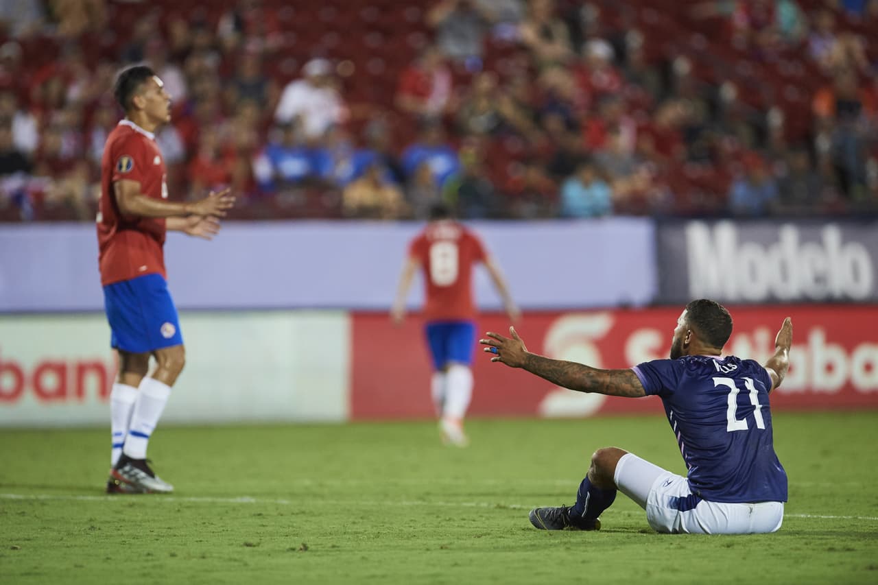 Las selecciones de Costa Rica y Bermudas se vieron las caras en Toyota Stadium, en Frisco, Texas, por el Grupo B de la Copa Oro 2019. Costa Rica se adelantó en el marcador con gol de Mayron George a los 30 minutos. Más tarde, con gol de Elías Aguilar, los Ticos aumentaron a 2-0 la ventaja pero a los 59 minutos, de penalti, Nahki Wells descontó por los bermudeños.