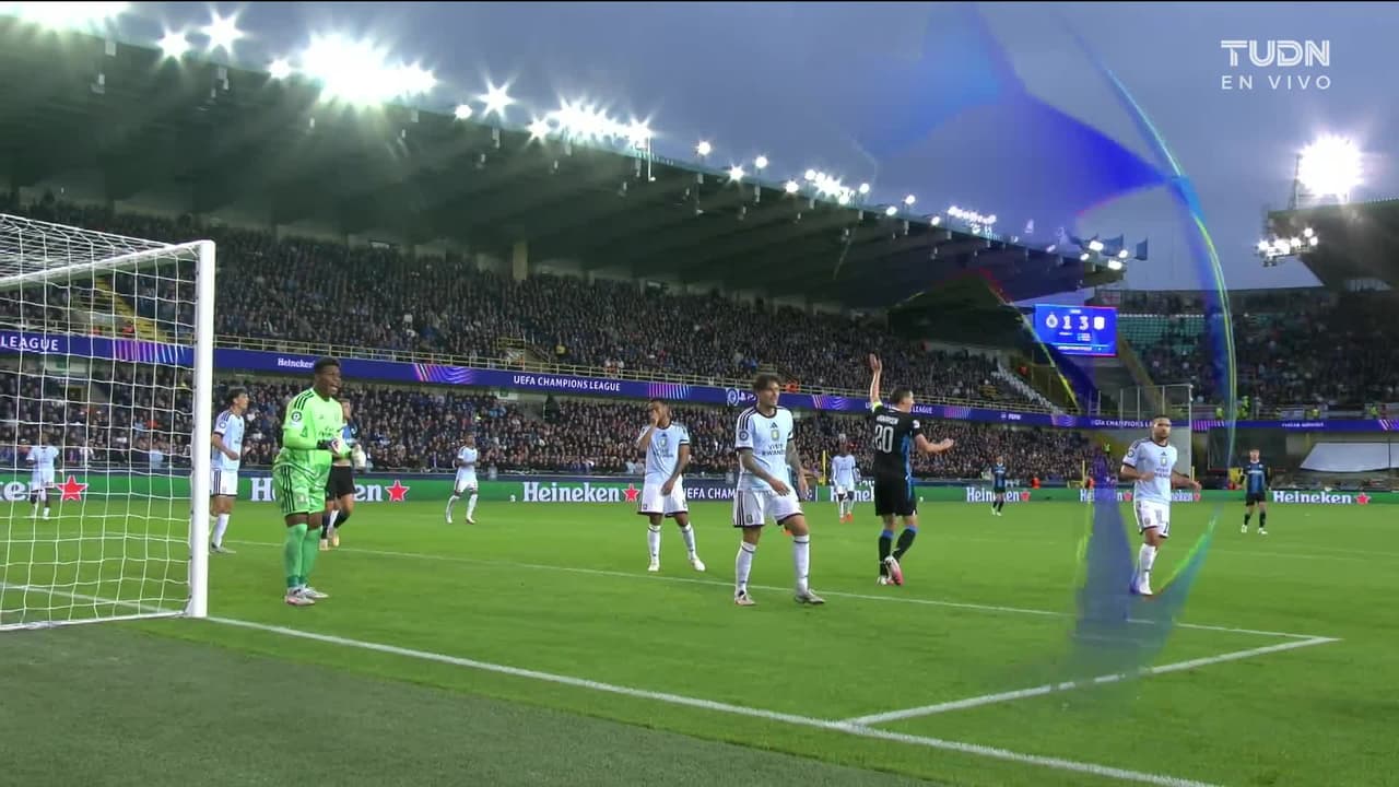 ¡GOL!  anota para Club Brugge. Nicolò Tresoldi