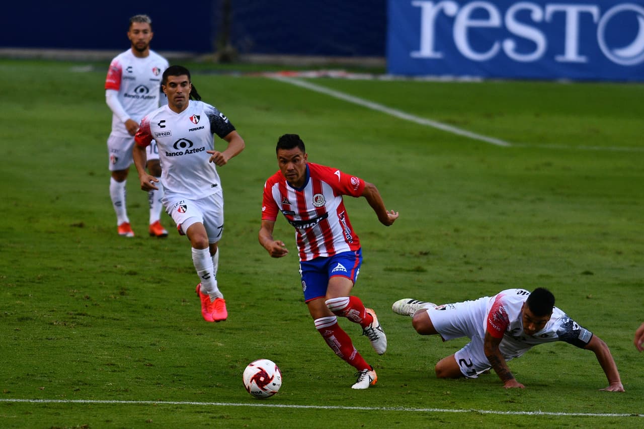 Javier Correa y Mauro Quiroga fueron los encargados de marcar en el entrenido empat que nos brindaron el Atlético San Luis y el Atlas.