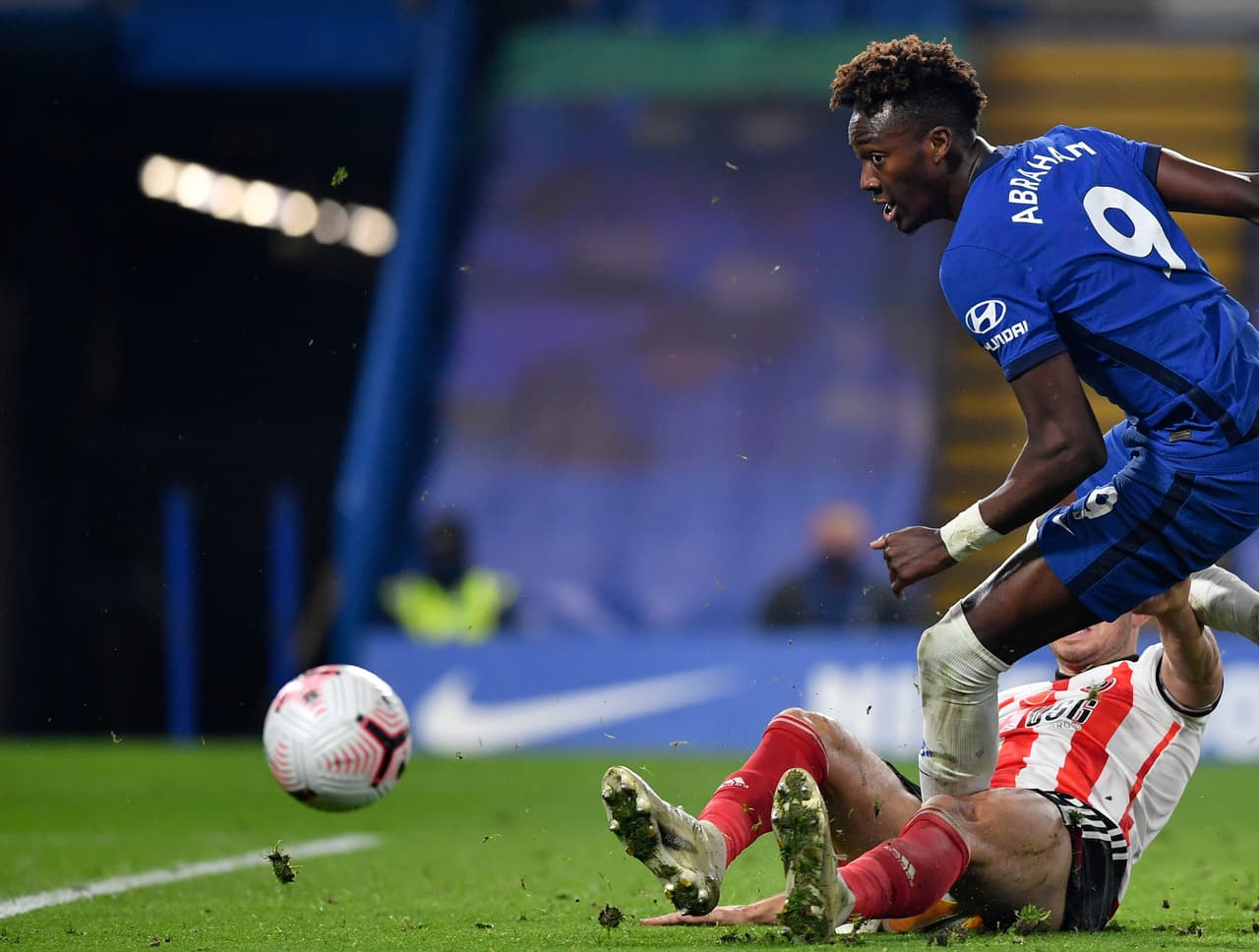 El conjunto dirigido por Lampard, goleó 4-1 a los de Wilder en la octava fecha de la Premier League. | McGoldrick (9’) abrió el marcador; Abraham (23’), Chillwell (34’), Silva (77’) y Werner (80’) respondieron por Chelsea para propinarle a los visitantes su séptima derrota y hundirlos en la tabla general.