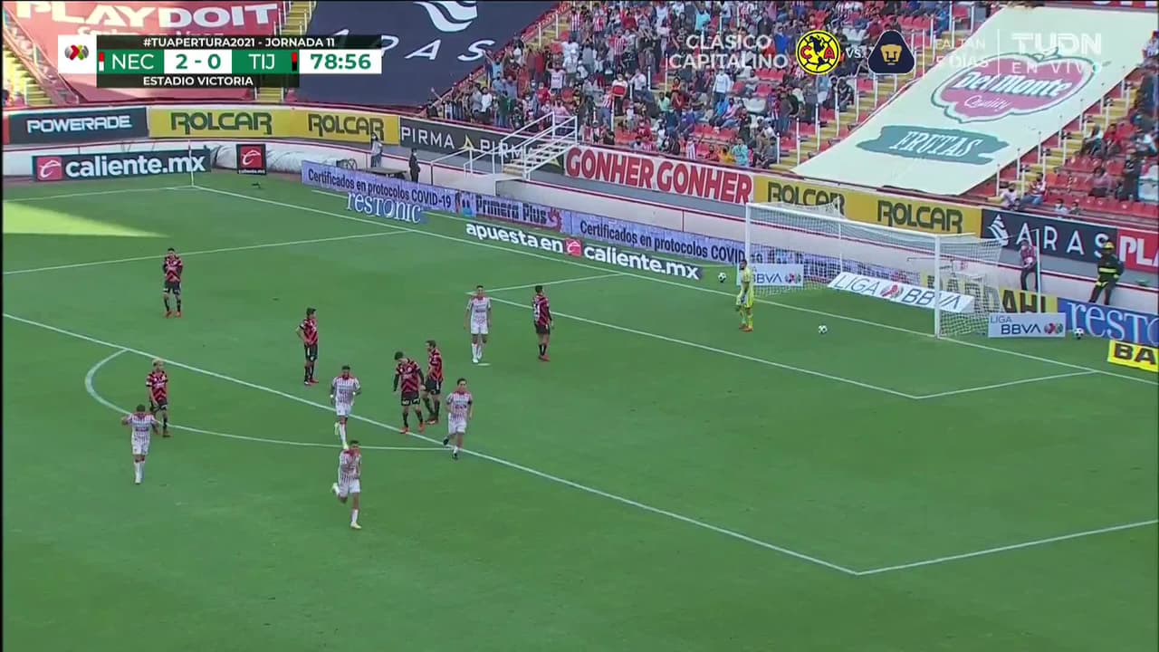 ¡GOL!  anota para Necaxa. Alan Medina