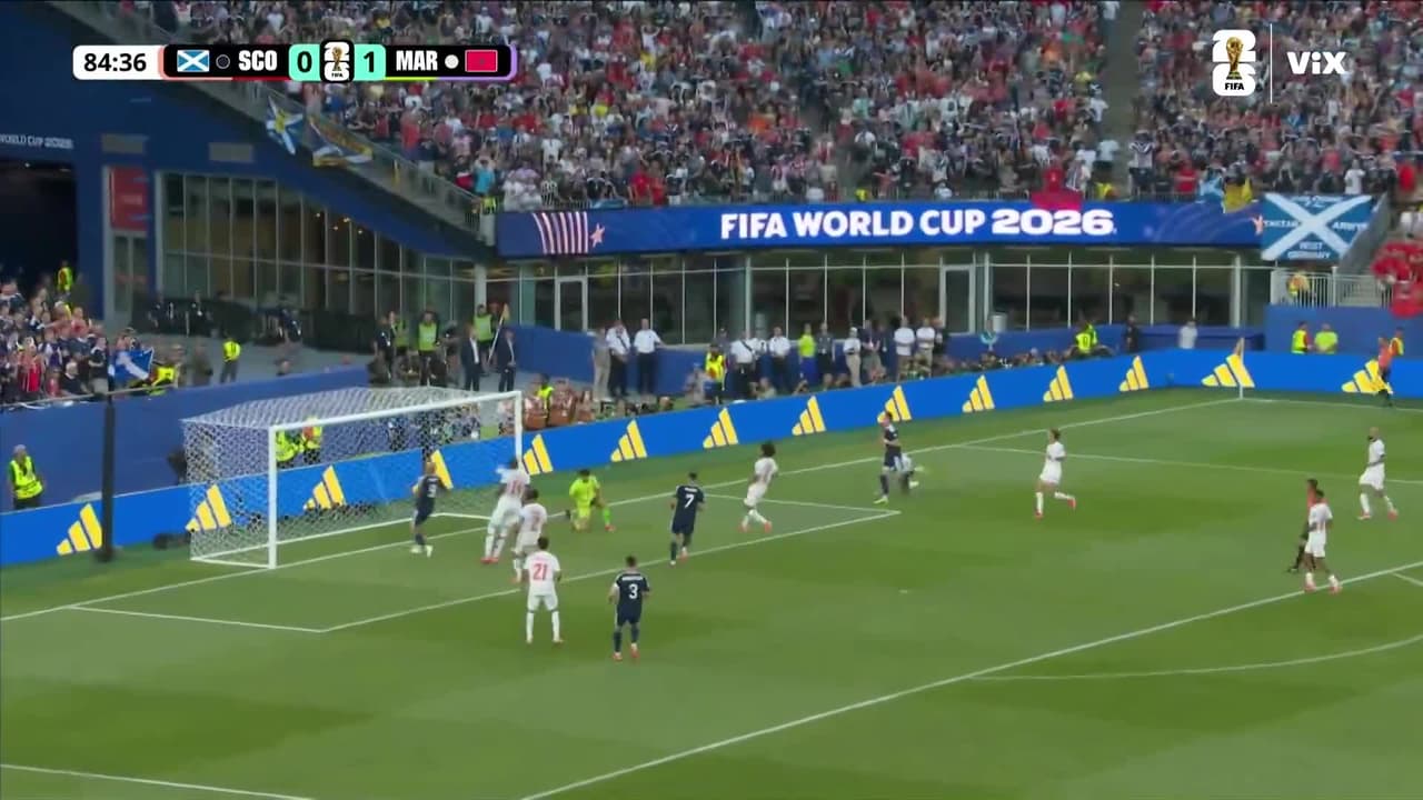 ¡Escocia se acerca! McTominay prueba suerte y la defensa salva a Marruecos