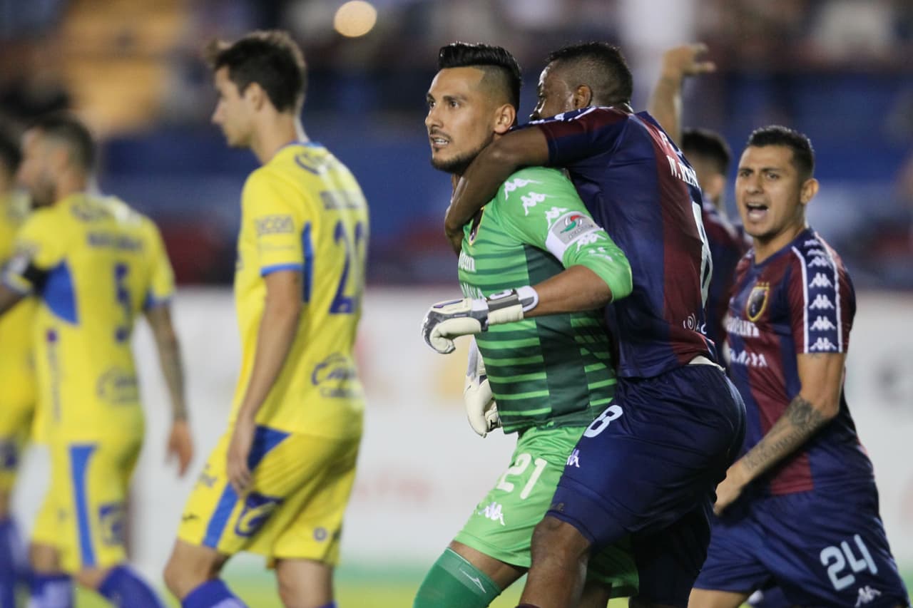 Y es el guardameta atlantista Gerardo Ruiz el que convirtió el penalti para el 2-0 y 3-2 en el global. De sobra estaba decir que en ese instante las esperanzas estaban más que vivas para los Potros.