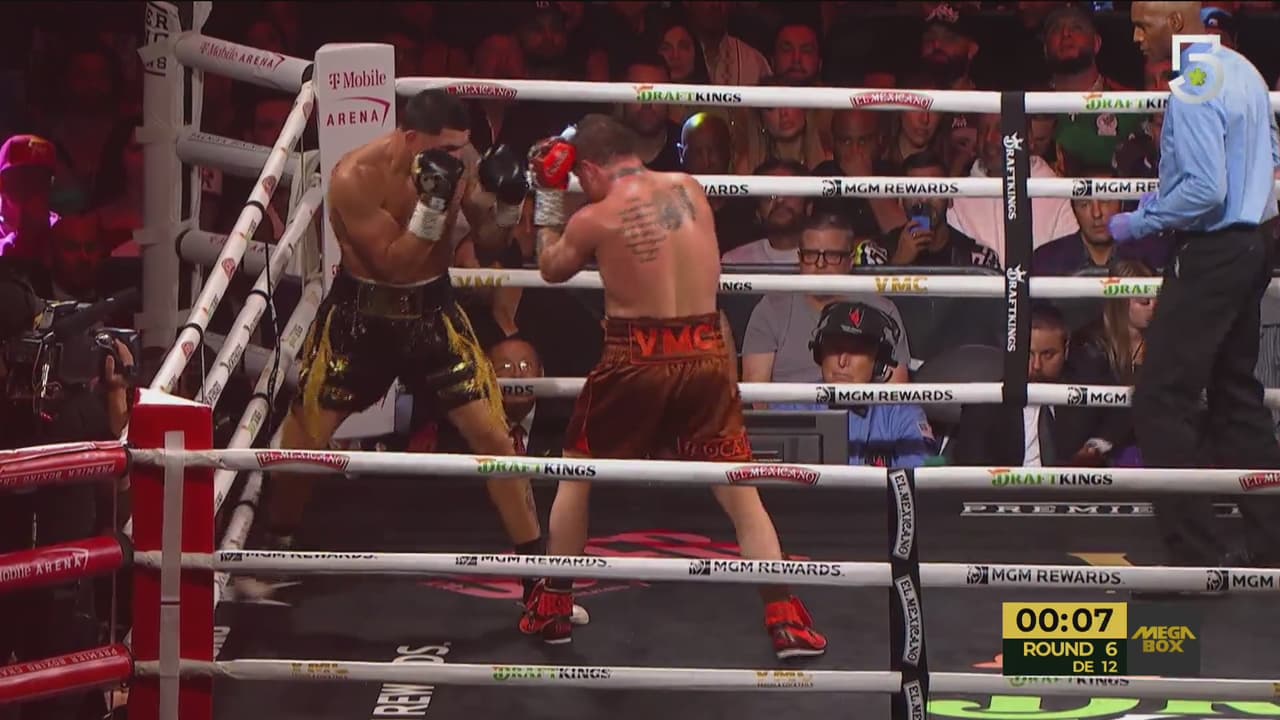 Round 6 | Combate de un solo lado, 'Canelo' sigue con ganchos castigando