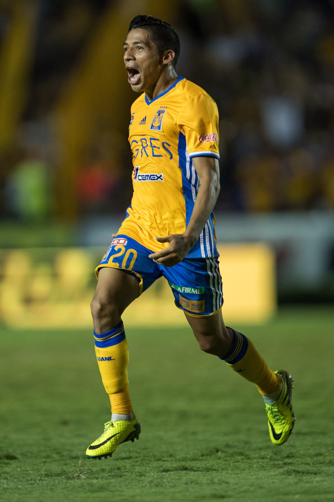 El mediocampista Javier Aquino, de Tigres, sumó la cantidad de 11 puntos en la jornada 9 del A2016, mientras que su valor en el UD Fantasy es de $8.2 millones.