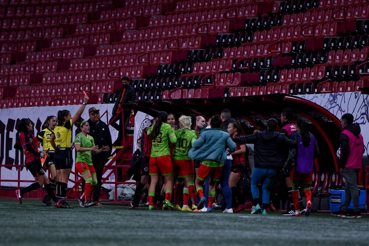 Conato de bronca en la Liga MX Femenil: Jugadoras de Xolos y Juárez se enfrascan