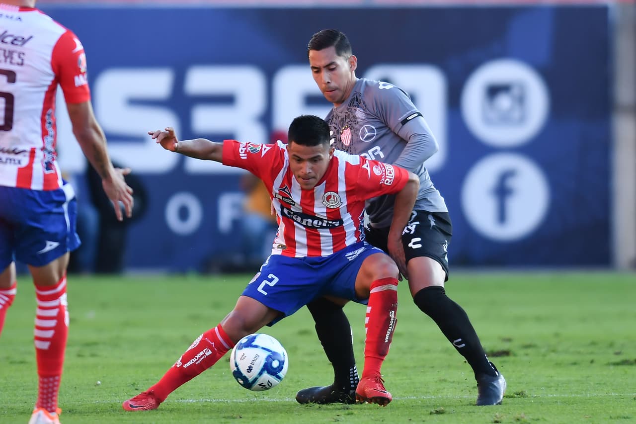 Con goles de Mauro Quiroga al 32 y Cristian Calderon al 90+3 el Necaxa se impone de visita 0-2.