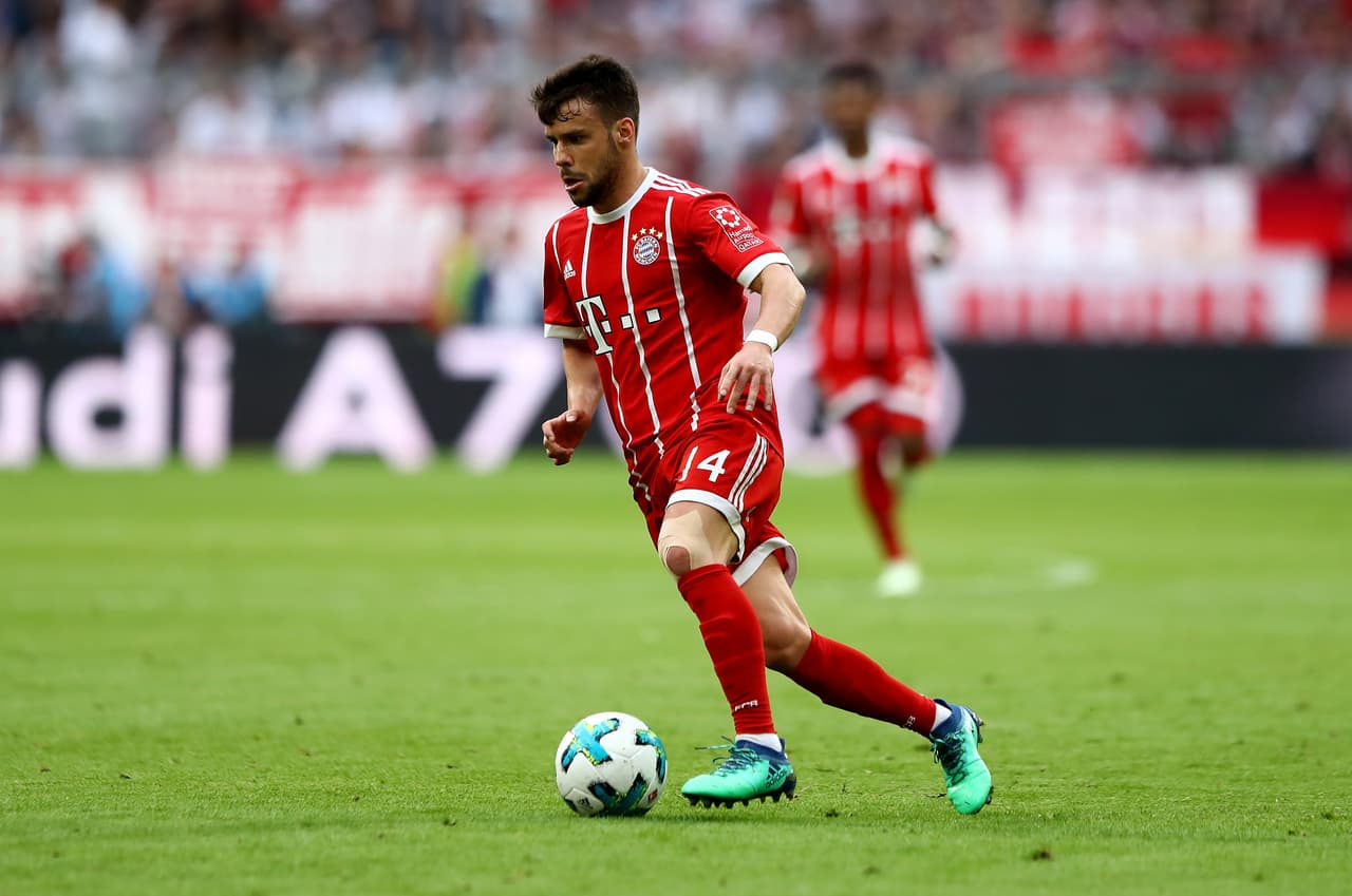 Aunque ha conseguido tener algunos minutos en esta temporada, no son los suficientes. Es por eso que Juan Bernat saldría del Bayern Múnich con rumbo al Galatasaray.