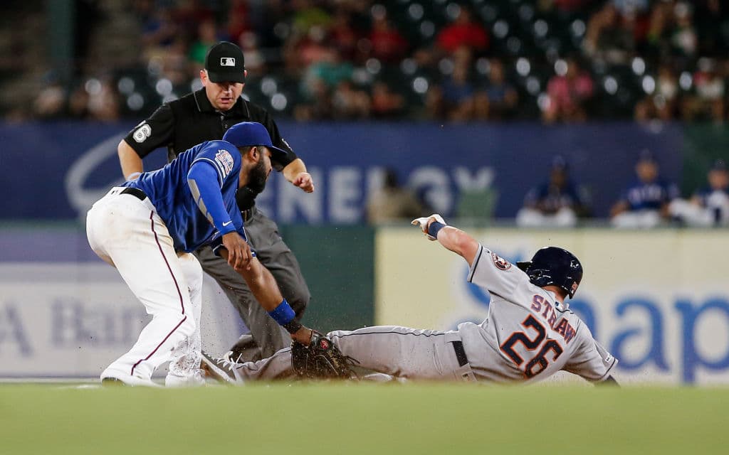 Houston (57-34) aún tiene una ventaja divisional de siete juegos sobre Oakland, su rival más cercano, y los Rangers (49-42) se hallan ocho juegos abajo, en el tercer sitio.