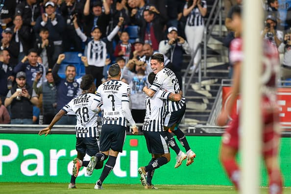 Rayados de Monterrey debuta en el Clausura 2019 de la Liga MX con goleada 5-0 sobre Pachuca. Avilés Hurtado, Jonathan González y Rogelio Funes Mori (2) y Jesús Zaldívar fueron los anotadores.