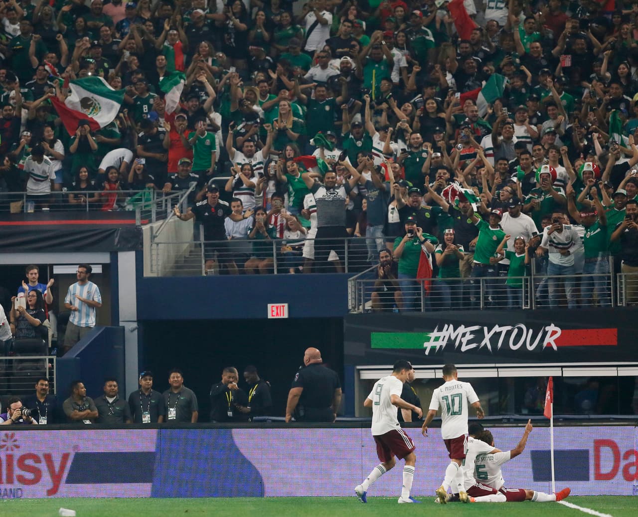 Estadio: AT&T Stadium | Fecha: 09/junio/2019 |Marcador: México 3-2 Ecuador | Amistoso