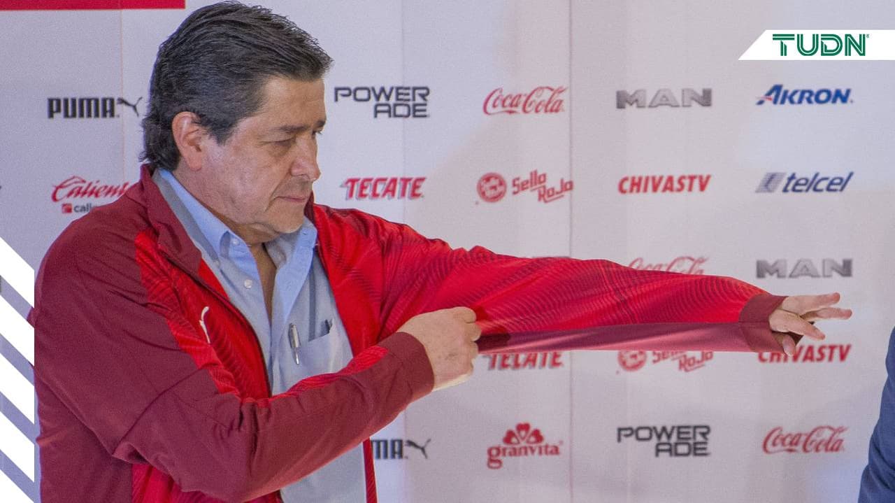 ¡A Tena se le va la luz con Chivas!