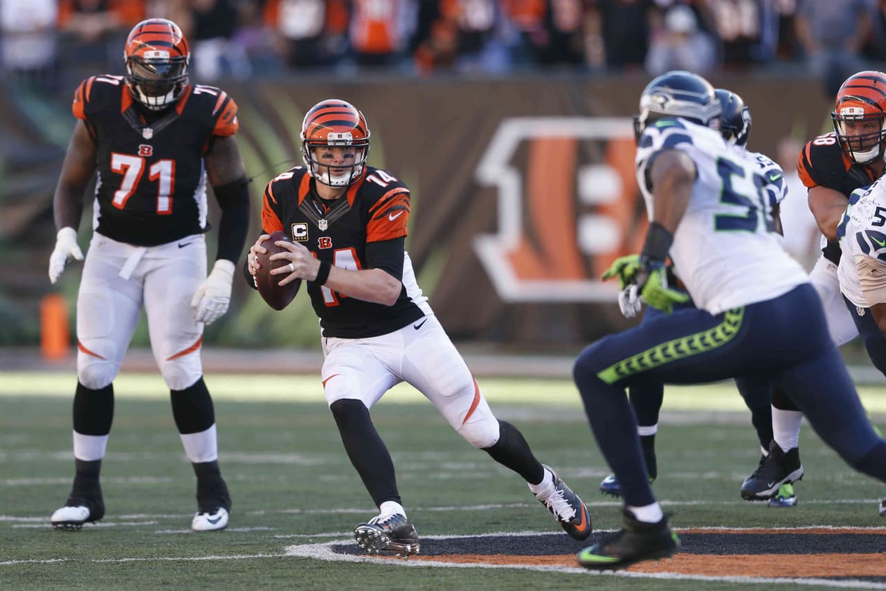 4. CINCINNATI BENGALS (5 - 0) La victoria sobre Seattle Seahawks, luego de anotar 17 puntos en el último cuarto y ganar en tiempo extra, les dio credibilidad. El quarterback Andy Dalton y el coach Marvin Lewis saben que tener marca ganadora no es suficiente. Deben superar obstáculos para avanzar a la postemporada e ir más allá del Juego de Comodines.
