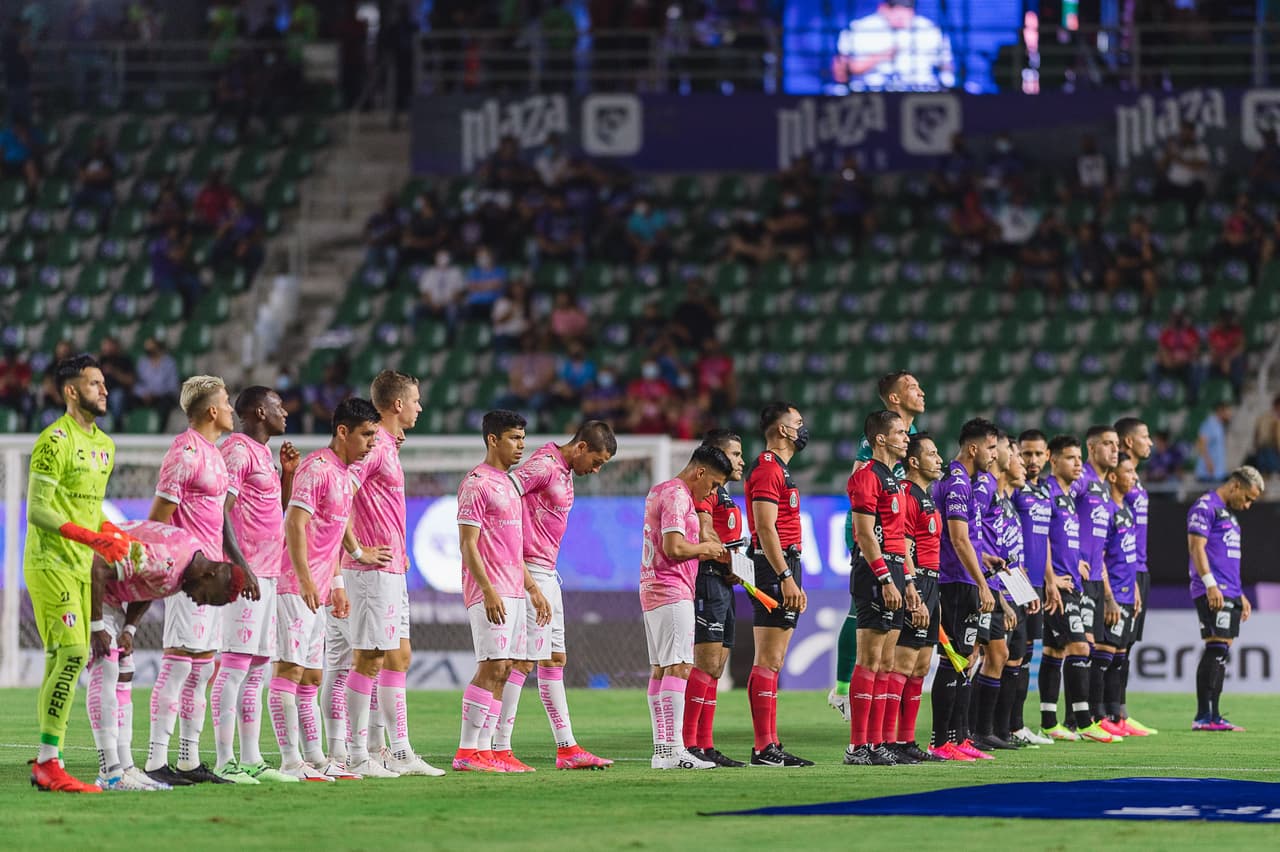 El partido no tardaría en estrenar el marcador para los locales, que salieron con el ímpetu de buscar ese puesto en la fiesta grande del futbol mexicano.