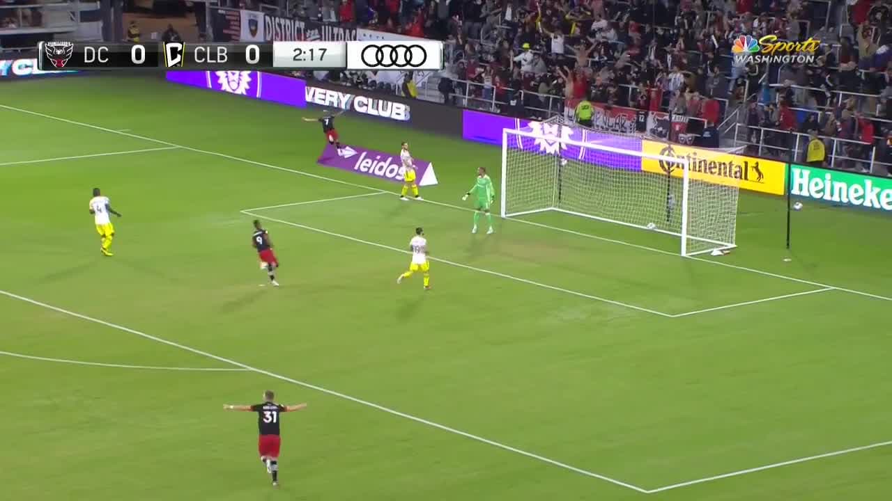 ¡Golazo! Paul Arriola adelanta al DC United con gran zurdazo