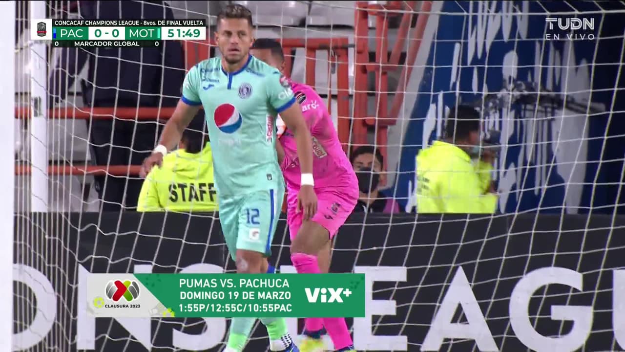 ¡TIRO ATAJADO! disparo por Romario Ibarra.