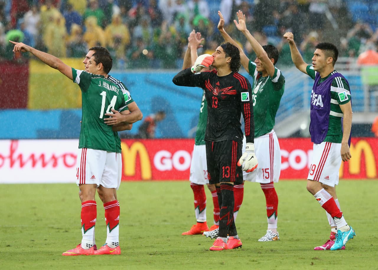 Desde que el "Piojo" tomó el mando del Tri en el 2013, ha dirigido 35 duelos entre amistosos, Repechaje, Mundial de Brasil, Copa Oro y Copa América, de los cuales, ha ganado 17, empatado 11 y perdido en 7 ocasiones, para una efectividad general del 59 por ciento, ya que de 105 puntos que debió sumar, sólo logró 51.