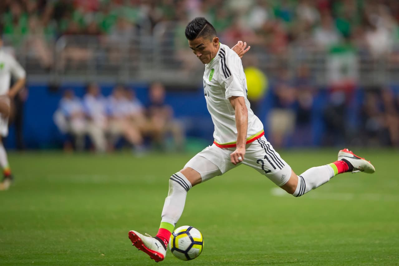 <b>6.- Lo primero que piensa con la palabra... Selección Mexicana</b>
<br>"Un orgullo", reflexionó el jugador. Recordemos que ha disputado nueve juegos con la Selección Absoluta del Tri.