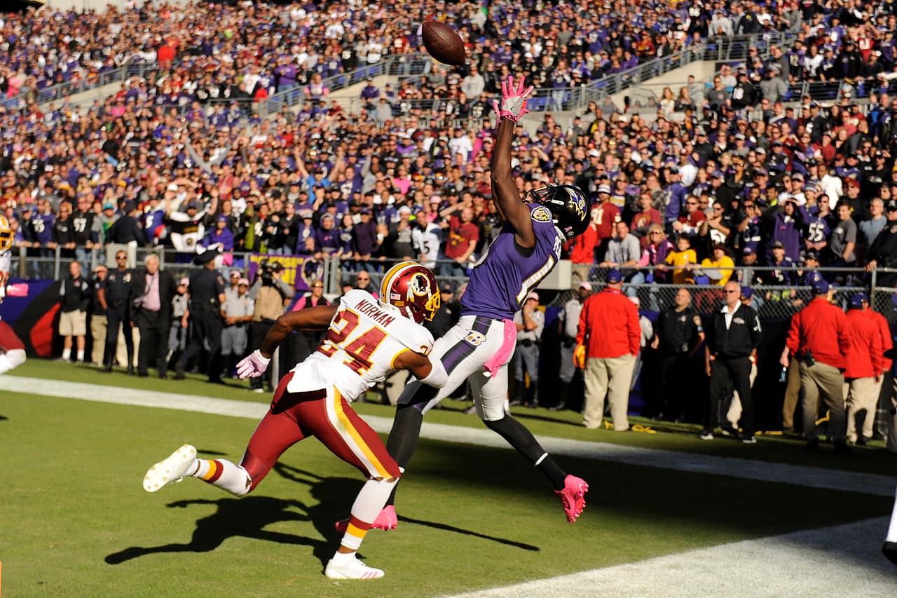 Breshad Perriman #18 de los Ravens se comió al defensivo de los Redskins para lograr este TD.