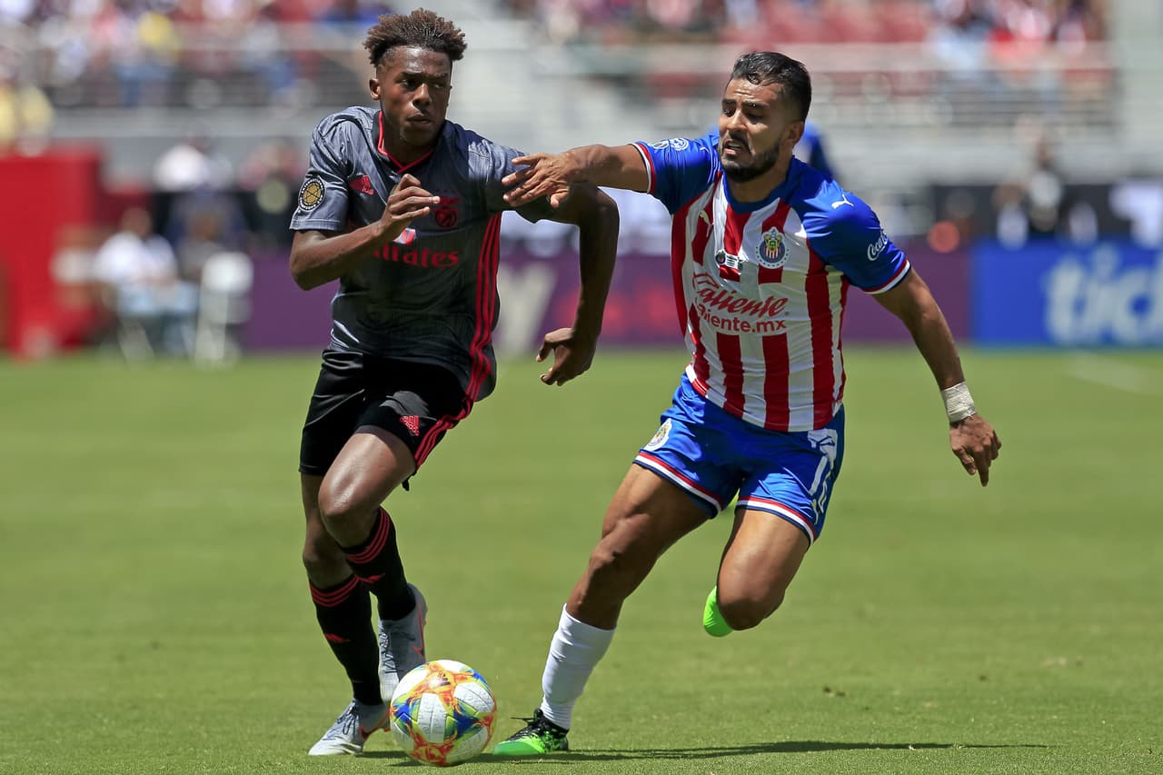 Miguel Ponce jugó como carrilero zurdo.