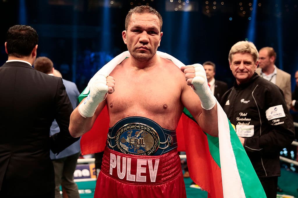 6) 
<b>Kubrat Pulev (25-1)</b>. El búlgaro viene de superar a Kevin Johnson por decisión unánime en 12 rounds el pasado 28 de abril. Pelea el 27 de octubre ante Hughie Fury en Sofía, Bulgaria.