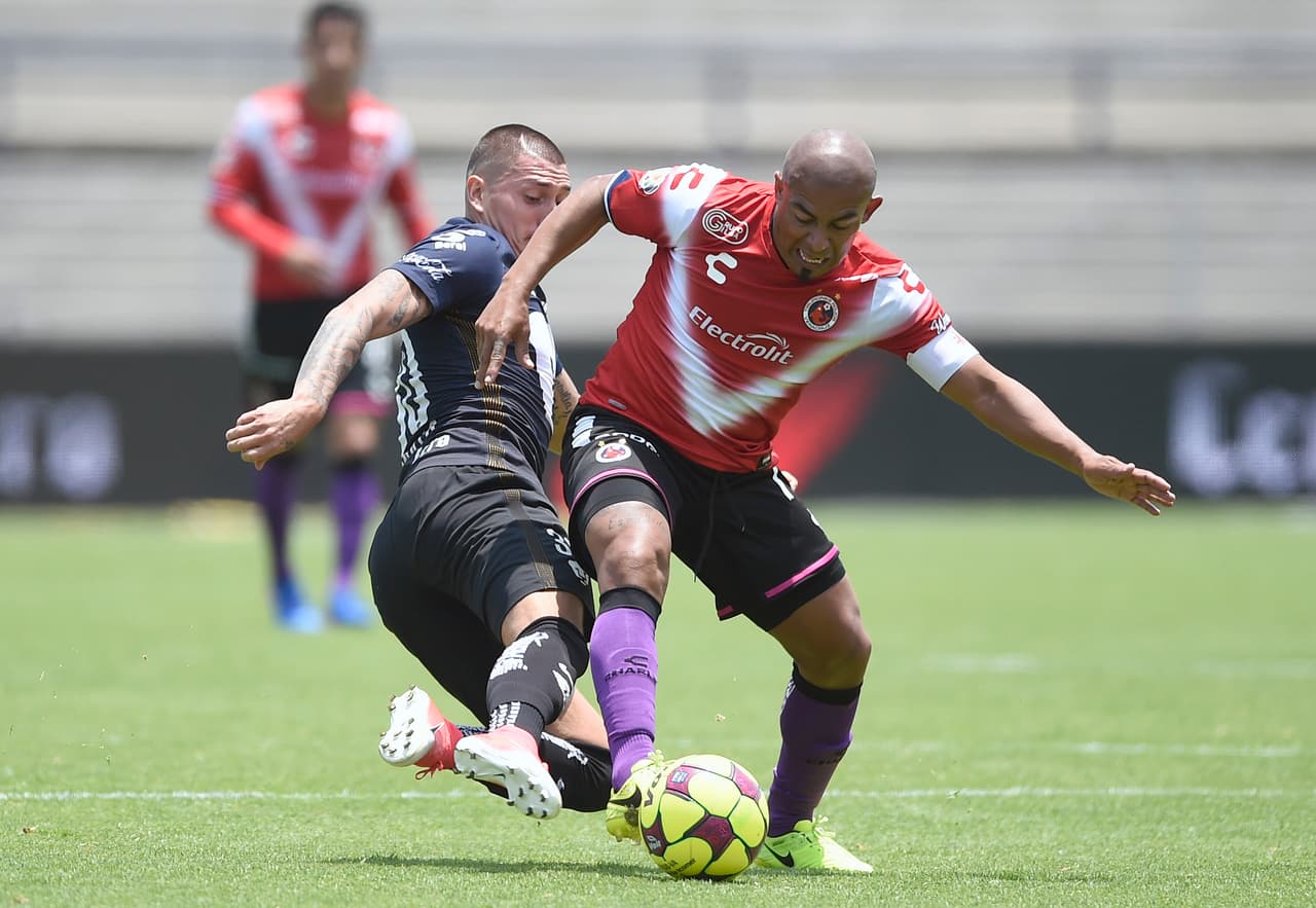 El volante Egidio Arévalo Ríos es uno de los jugadores que con Veracruz no ha podido levantar cabeza. Cno 35 años, es habitualmente convocado con la selección de Uruguay.