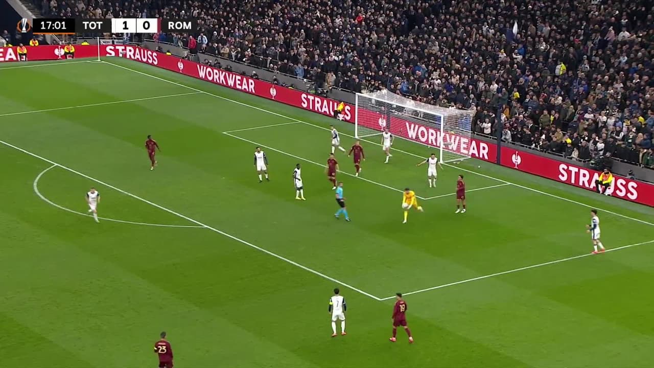 ¡TIRO ATAJADO! disparo por Paulo Dybala.