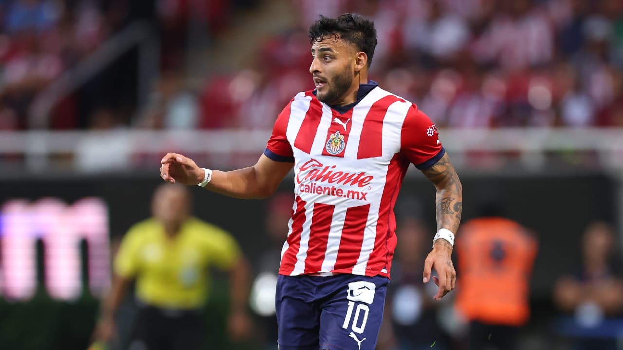 Chivas moverá su alineación ante Cruz Azul... ¿regresará Alexis Vega?