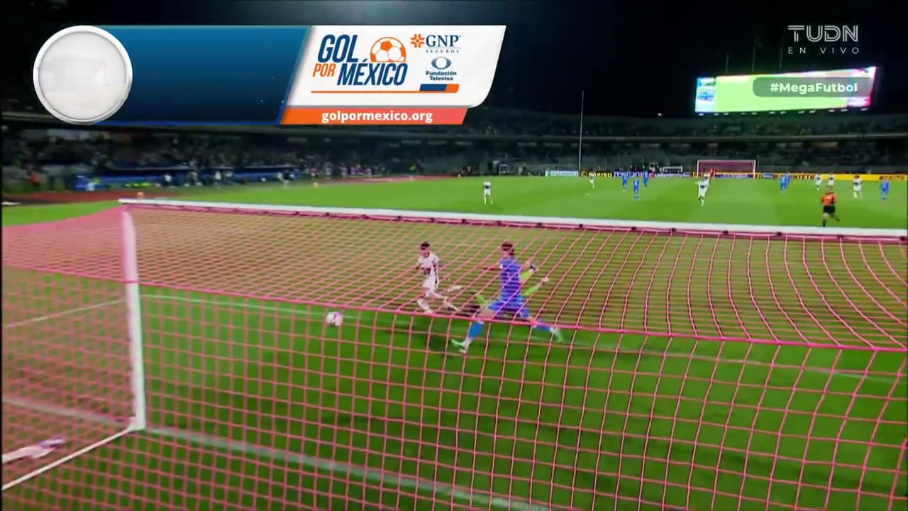 ¡Contragolpe y gol de Pumas! Robert Morales aprovecha el error de Chiquete y hace el tercero