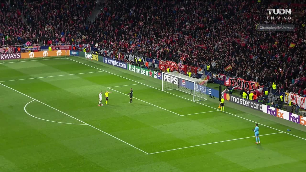 ¡GOL!  anota para Real Madrid. Kylian Mbappé