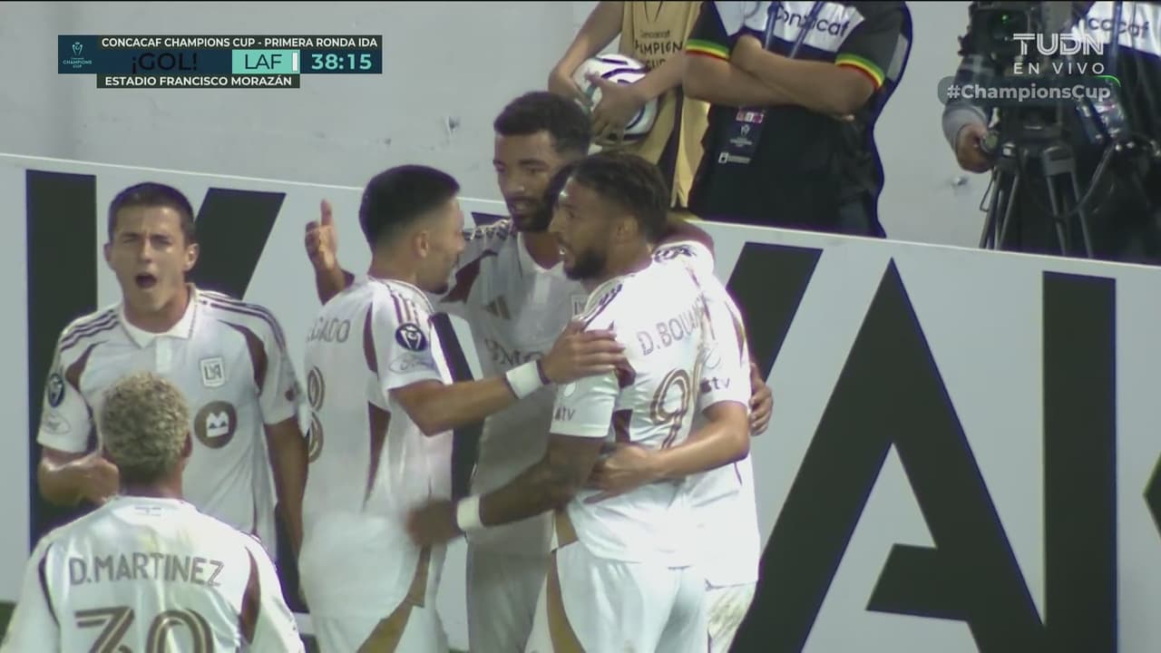 ¡Esto es una paliza! Tillman no perdona y pone el quinto de taquito