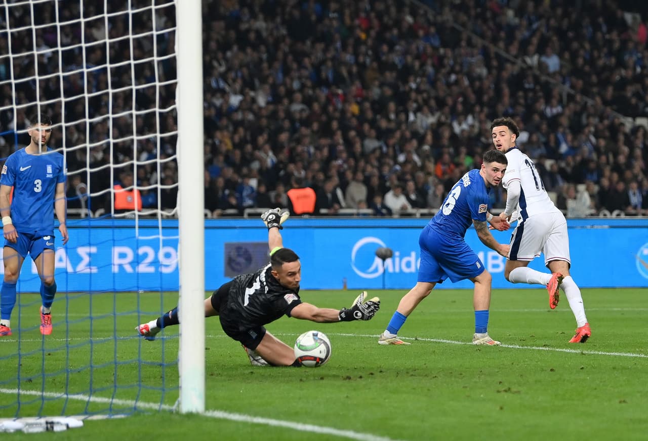 Resumen | Inglaterra roba liderato a Grecia en Nations League