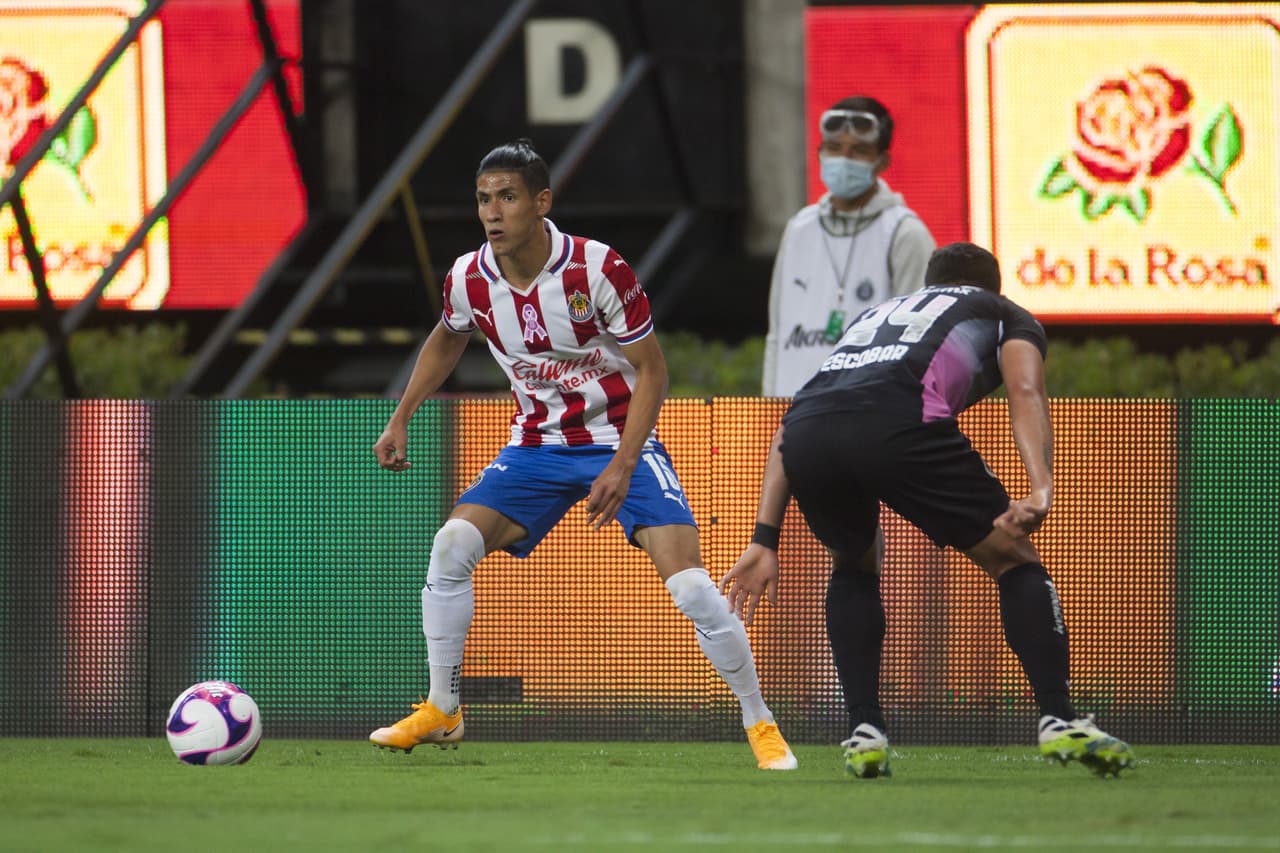 Con goles del Cabecita Rodríguez al 41 y al 90+2, Cruz azul se lleva los tres puntos en su visita a Chivas y el uruguayo llega a 12 goles en el torneo.