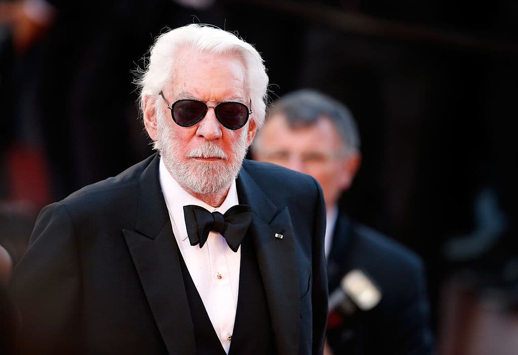 Crossing Lines (2013) 
<br>