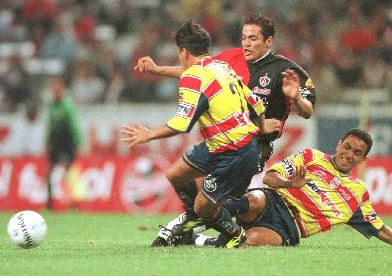 Morelia | Derrotaron a Toluca en tanda de penales, consiguiendo así el título del Invierno del 2000.