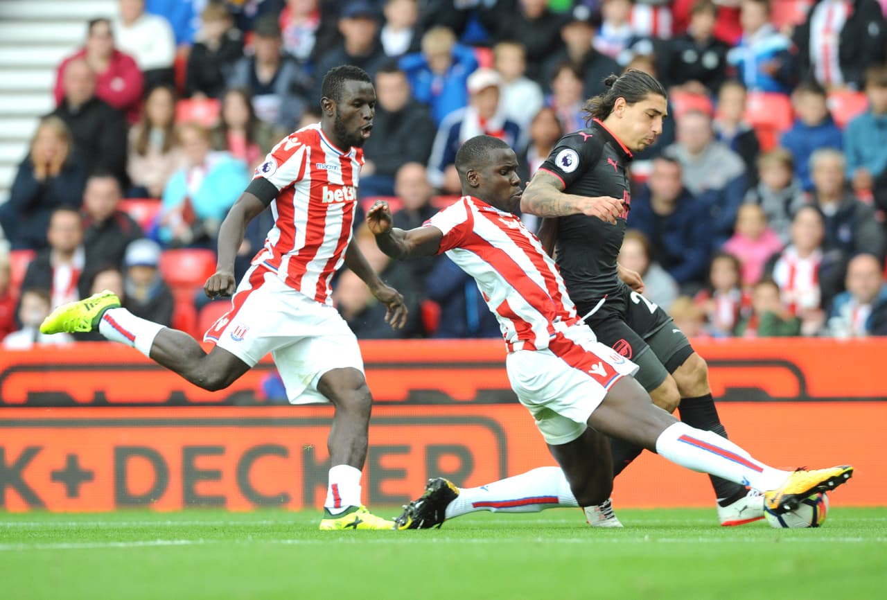 Bellerín es un lateral cuyo despliegue le permite pasar con facilidad al ataque con Arsenal con una calificación de 95.