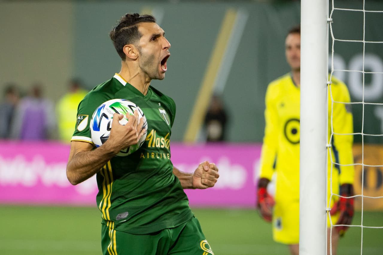 Lanús, Porto y Almería fueron los equipos del 'Maestro' en Argentina y Europa antes de desembarcar en MLS. El exquisito enganche hoy es símbolo de Timbers.