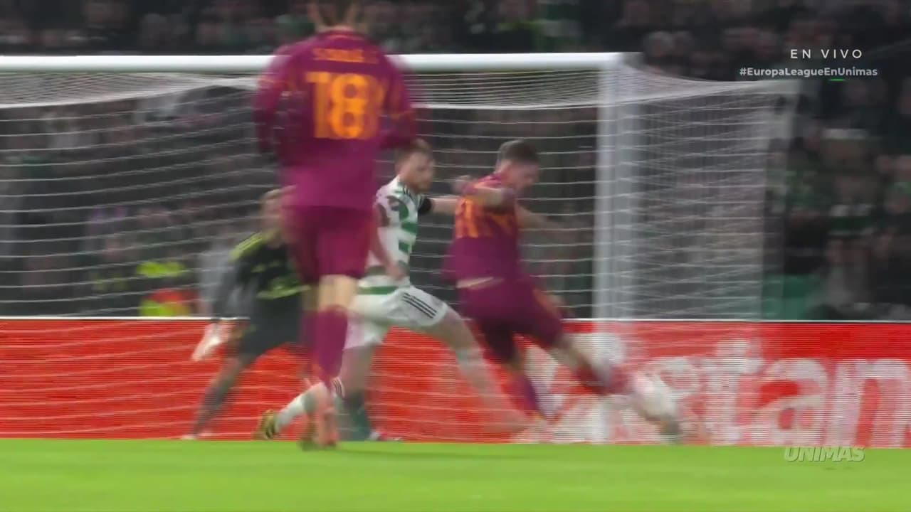 ¡Evan Ferguson revienta el poste y se pierde el segundo de la Roma!