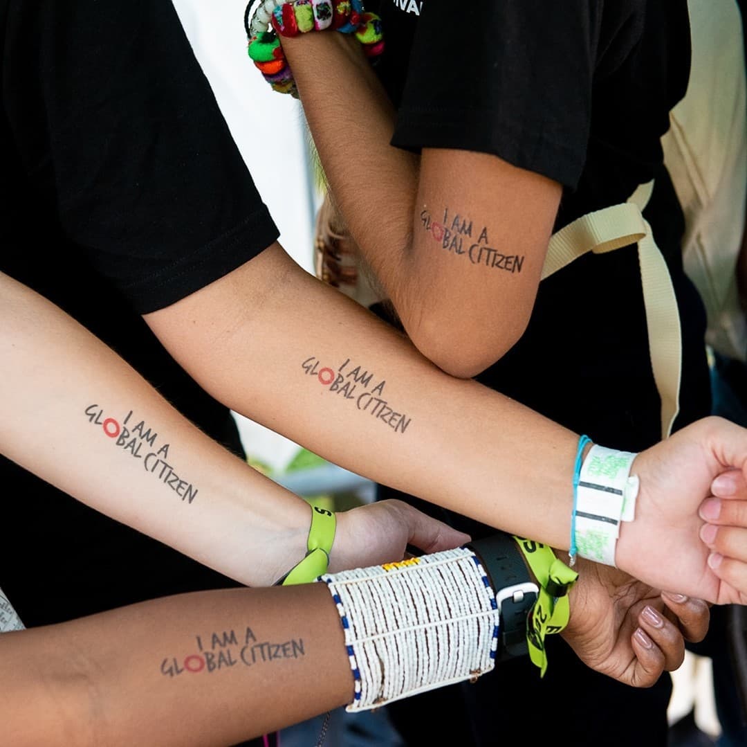 La transmisión del 25 de septiembre se podrá ver en su totalidad o en parte en ABC, ABC News Live, BBC, FX, iHeartRadio, Hulu, YouTube y Twitter.