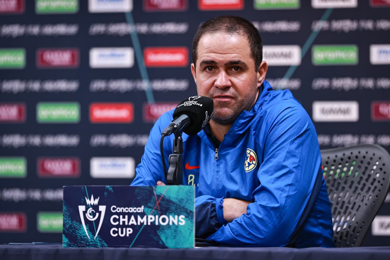 Jardine lamenta caso Pachuca: "No es lo ideal, de no poder descansar"