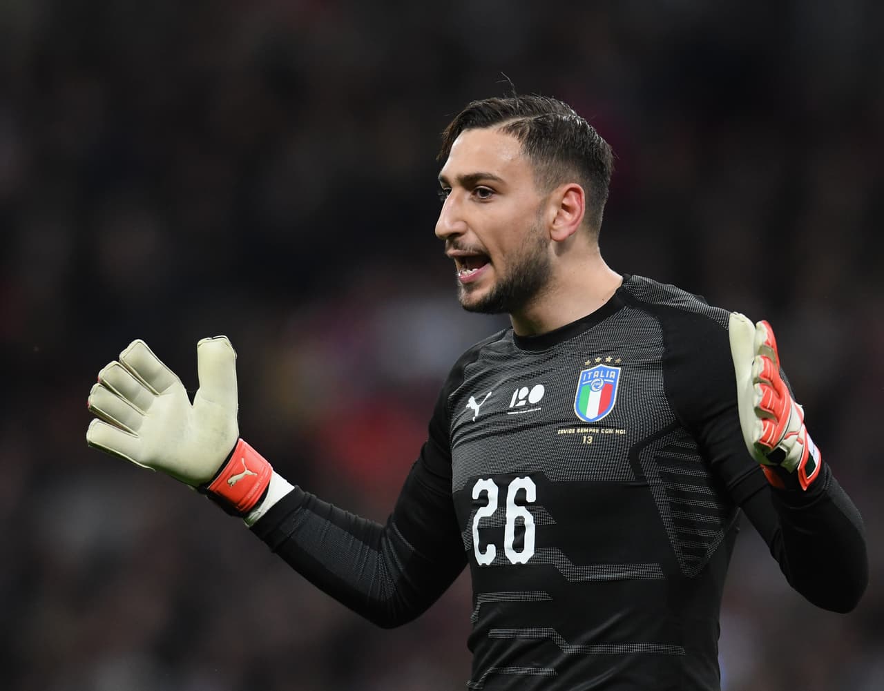 Directivos de Milán reconocieron que venderán a Gianluigi Donnarumma si llega una oferta que lo valore. El diario Corriere dello Sport advierte que el equipo tiene prioridades por encima del arquero.