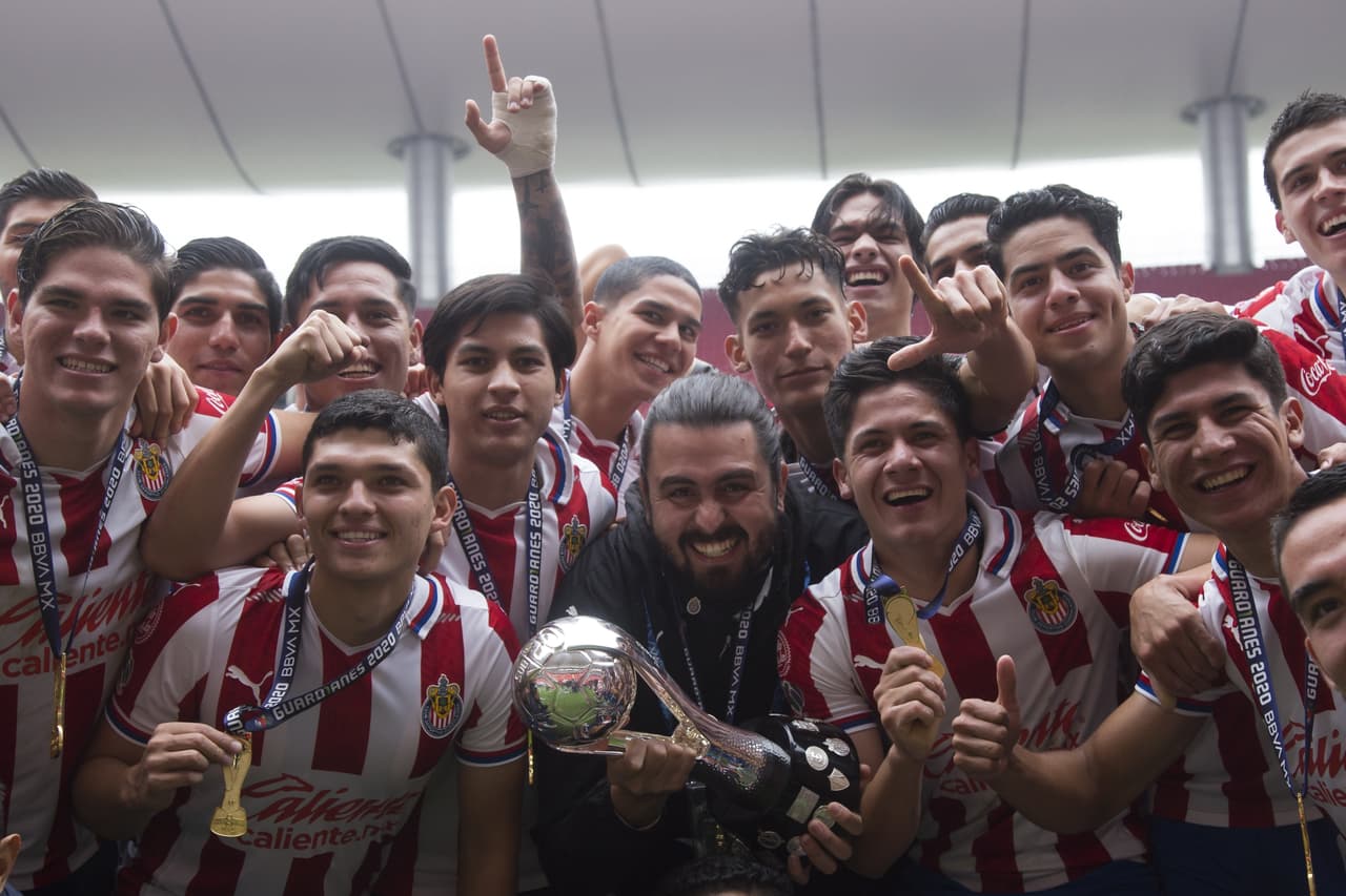 Leaño: "Lo que viene en Chivas va a cambiar el futbol mexicano para siempre"