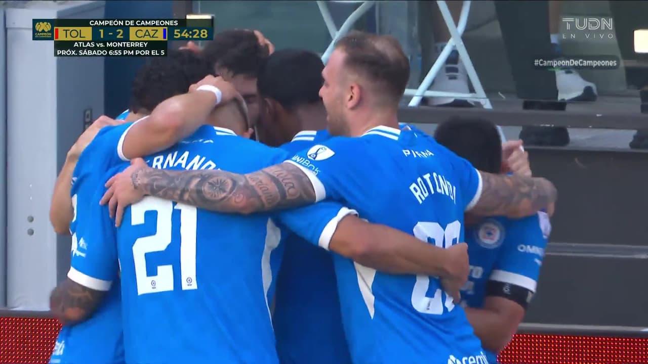 ¡Cruz Azul juega como el Barcelona de Guardiola y clava un golazo a Toluca!