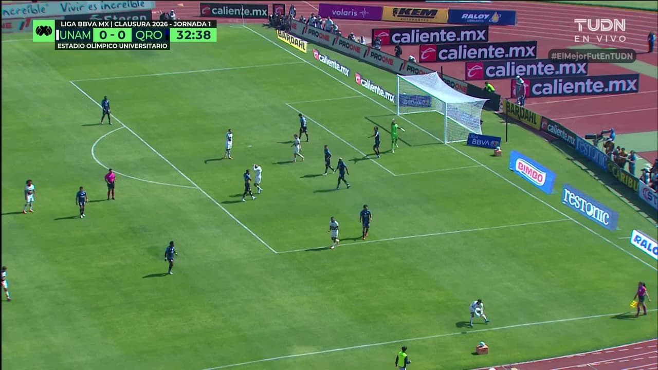 ¡TIRO ATAJADO! disparo por Alan Medina.