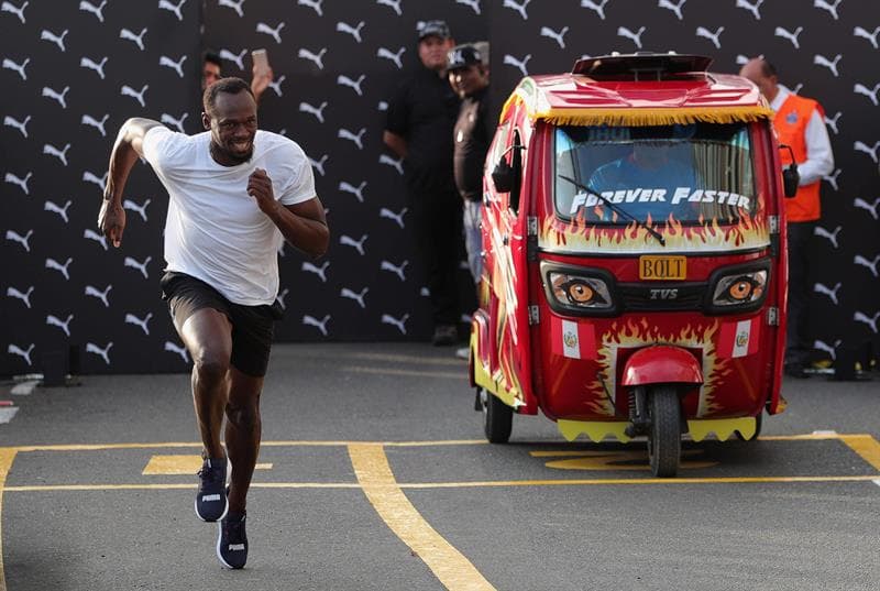 Usain Bolt compitió contra una mototaxi en Perú