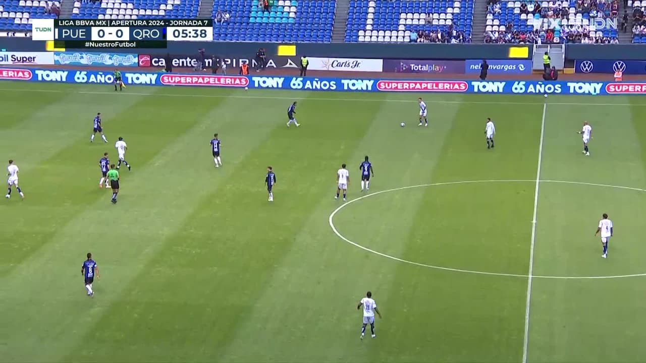 De Buen casi abre el marcador para Puebla